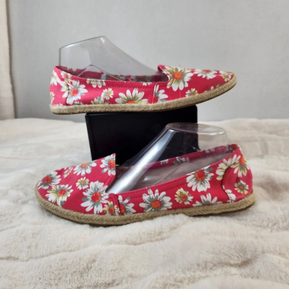 American Eagle AE Womens Red Daisy‎ Floral Espadrille Flats Shoes Size 11